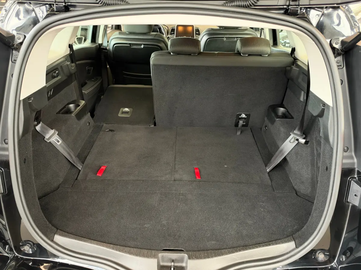 1.4 TCe Zen 7p. | Airco (automatisch) | Cruisecontrol standaard | Lichtmetalen velgen 20"