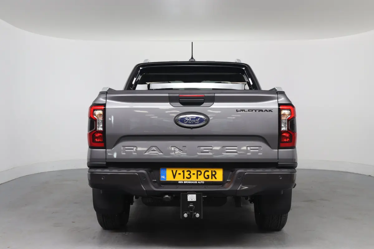 Wildtrak Plug-in Hybrid Dubbel Cabine | Elektrische Rollertop | 3.500KG Trekgewicht | Snel Leverbaar!! | 0.99% Financial Lease | 1-fase laadkabel mode 3 16A, 8 meter | Adaptive cruisecontrol