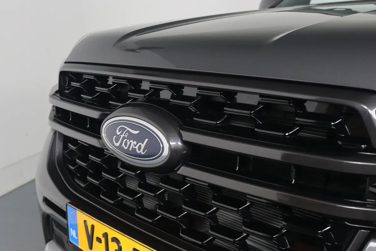 Wildtrak Plug-in Hybrid Dubbel Cabine | Elektrische Rollertop | 3.500KG Trekgewicht | Snel Leverbaar!! | 0.99% Financial Lease | 1-fase laadkabel mode 3 16A, 8 meter | Adaptive cruisecontrol