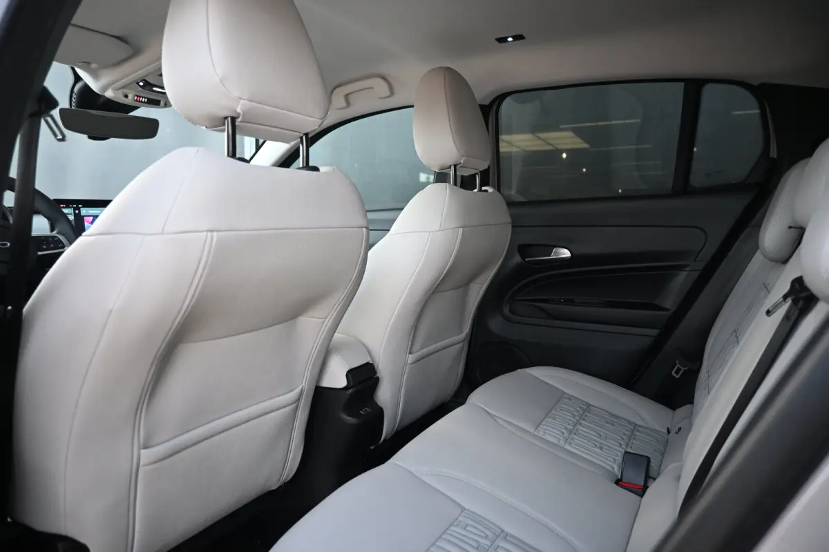 1.2 Hybrid La Prima | Leder | Stoelverwarming | Elektr. Achterklep | Massage | Climate Control | Adaptive Cruise | !