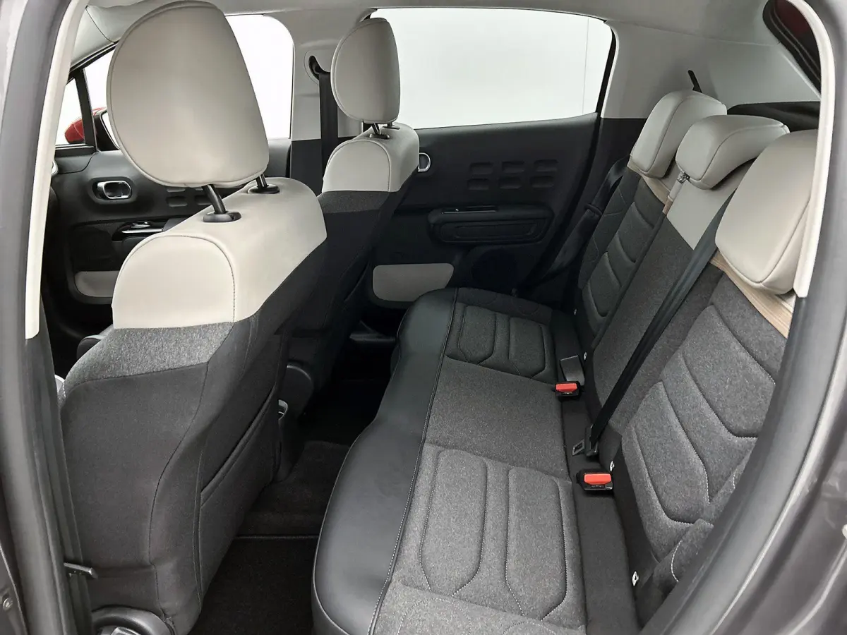 1.2 82pk Shine | Navigatie | Climate Control | Cruise Control | Camera | 17"LMV | LED | IsoFix | DAB+ | Getint Glas | Apple Carplay/Android Auto |