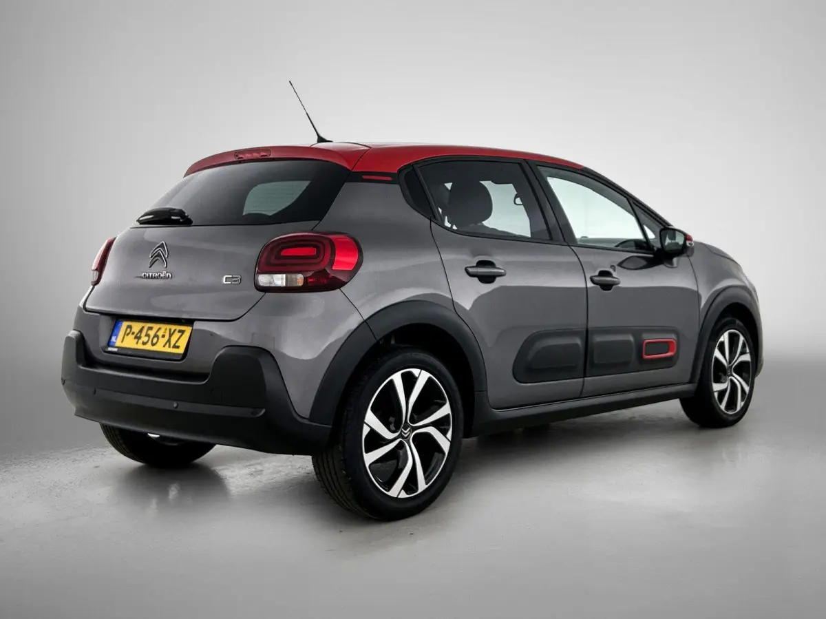 1.2 82pk Shine | Navigatie | Climate Control | Cruise Control | Camera | 17"LMV | LED | IsoFix | DAB+ | Getint Glas | Apple Carplay/Android Auto |