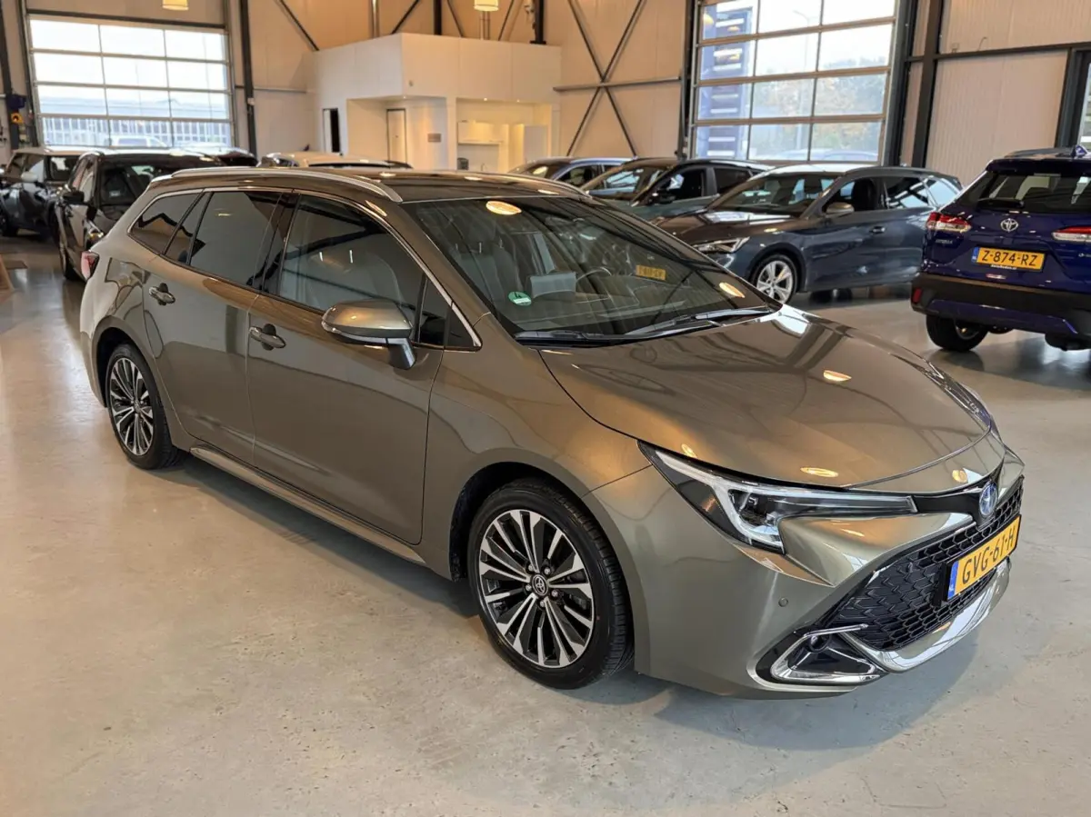 Hybrid 140 Business Plus|Stoelverw.|Navi|Carplay|Trekhaak|