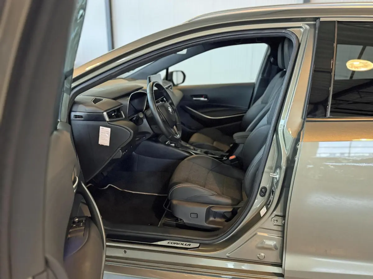 Hybrid 140 Business Plus|Stoelverw.|Navi|Carplay|Trekhaak|