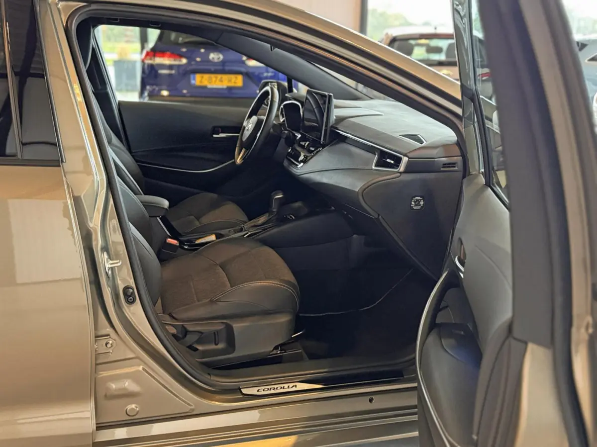 Hybrid 140 Business Plus|Stoelverw.|Navi|Carplay|Trekhaak|
