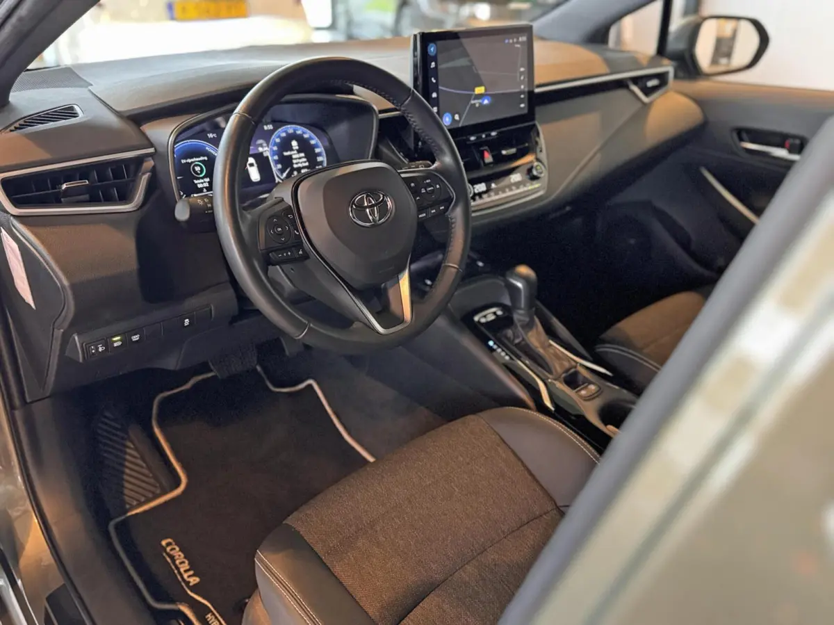 Hybrid 140 Business Plus|Stoelverw.|Navi|Carplay|Trekhaak|