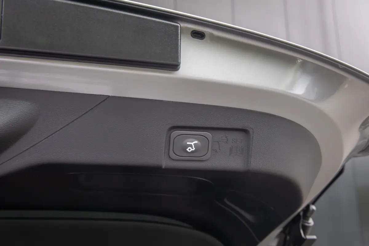1.0 EcoBoost ST-Line | Black-Pack | Camera | Key-les | Elekrische klep | Full LED