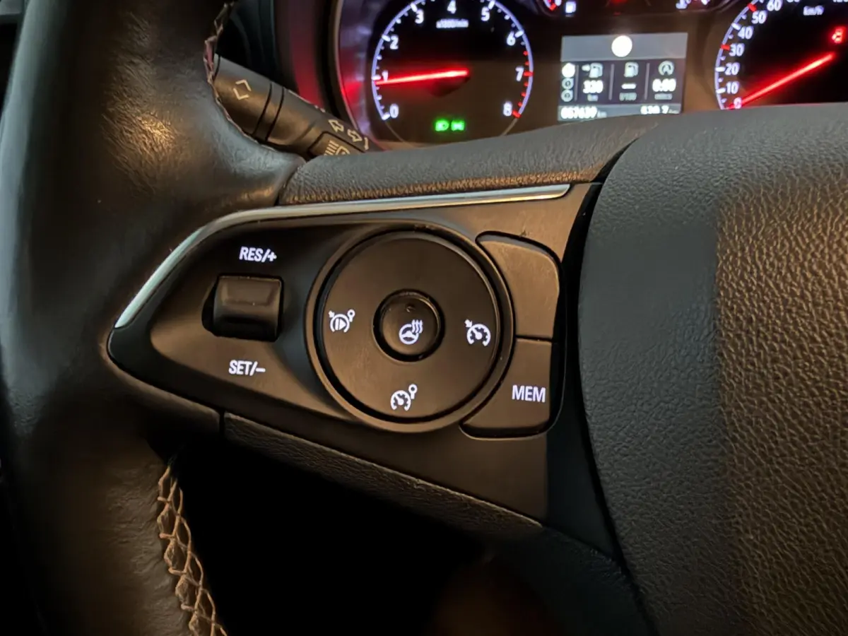 1.2 Turbo L1H1 Edition L1H1 Edition CARPLAY Dubbele Schuifdeur Navigatie Cruise Control CLIMA DAB HILL-HOLD LANE-ASSIST PDC