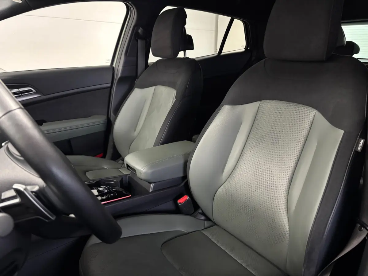 1.6 T-GDi 159PK MHEV Dark Edition