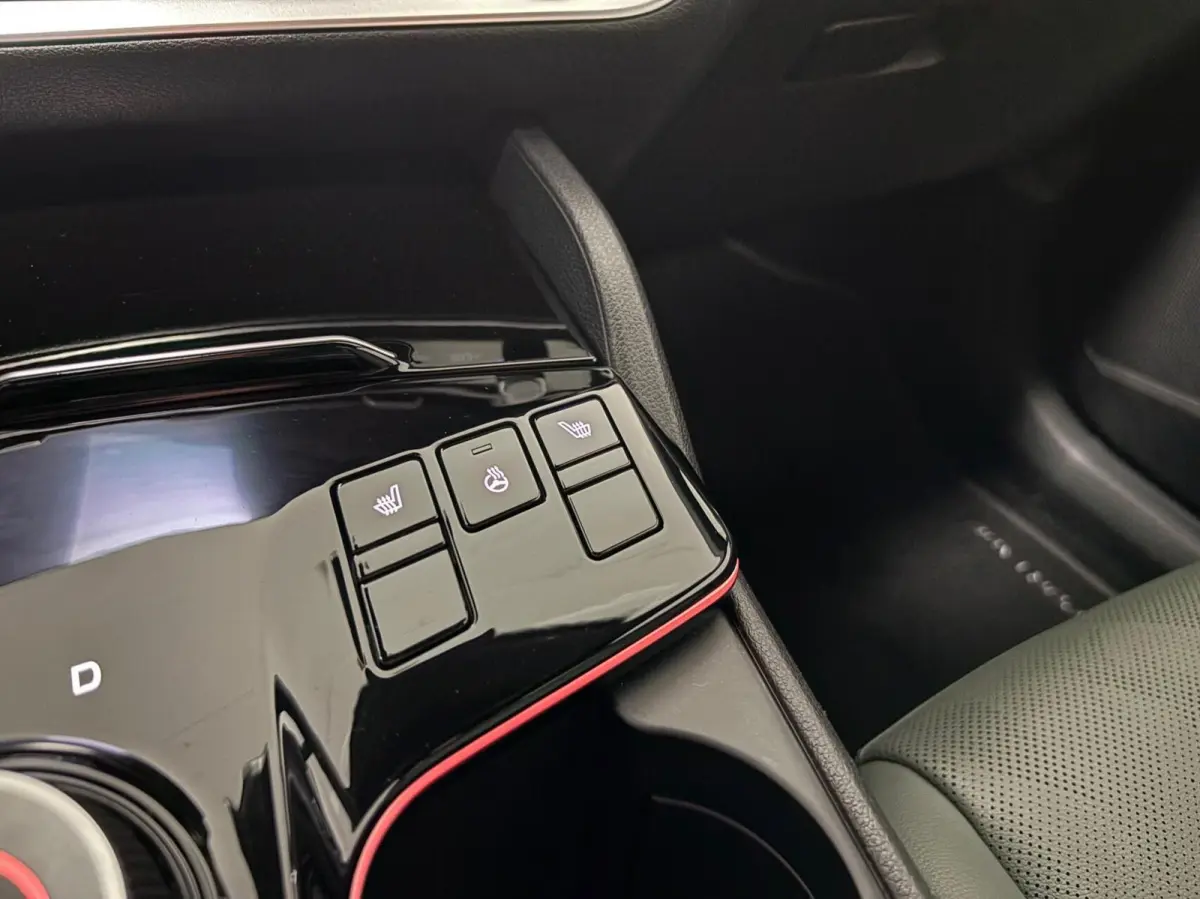 1.6 T-GDi 159PK MHEV Dark Edition
