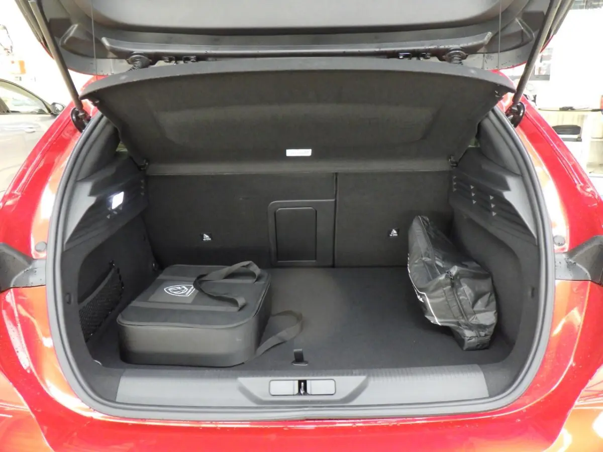 1.6 Plug-in Hybrid 195pk GT | Panorama/schuifdak | Luxe stoelen | Focal | Navigatie | Camera | NL auto | 5.500km |