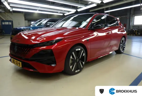 1.6 Plug-in Hybrid 195pk GT | Panorama/schuifdak | Luxe stoelen | Focal | Navigatie | Camera | NL auto | 5.500km |