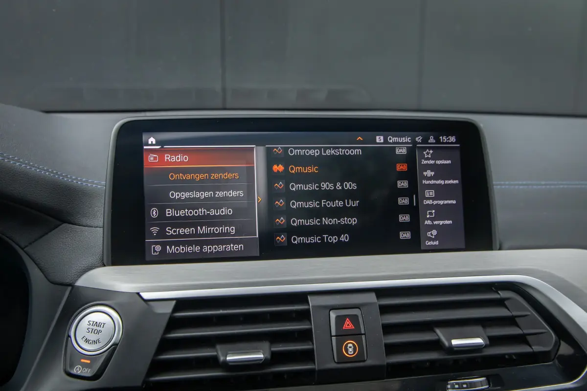 M40i xDrive High Executive | Panoramadak | Head-up display | Harman Cardon | 21 INCH | Dealer o.h. | Adaptieve cruise