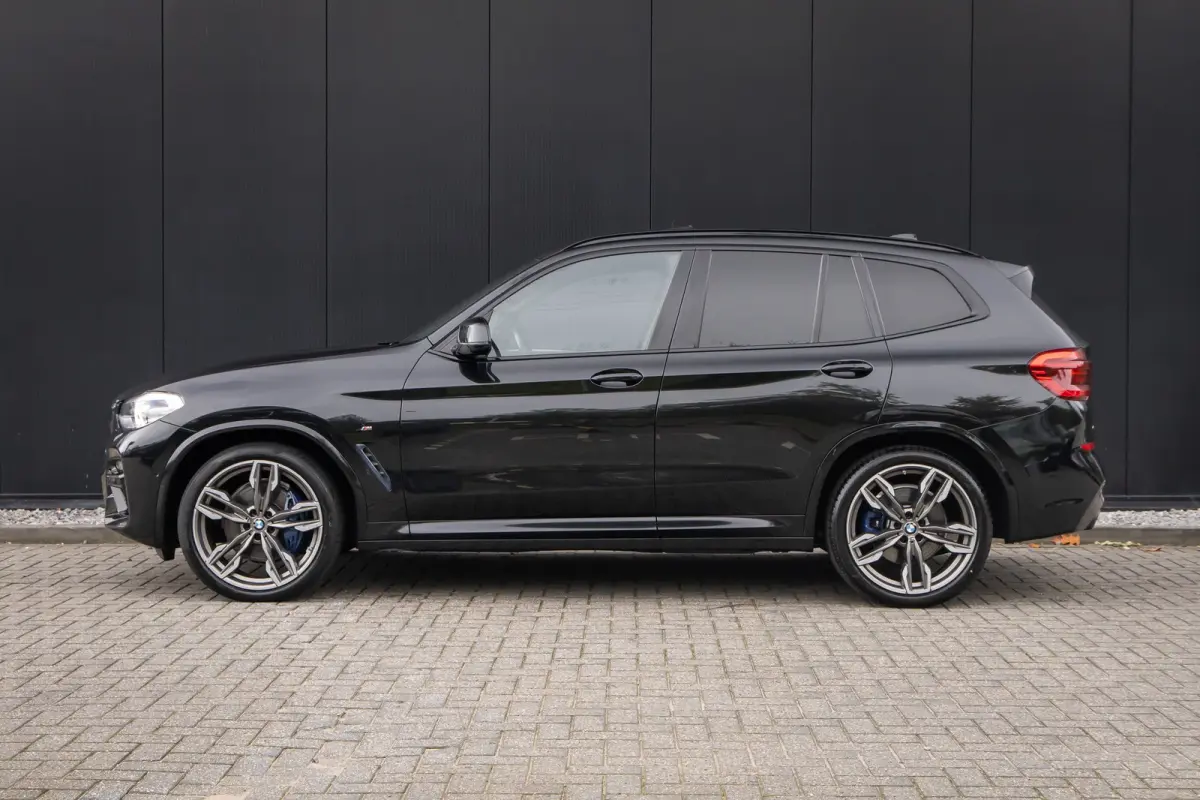 M40i xDrive High Executive | Panoramadak | Head-up display | Harman Cardon | 21 INCH | Dealer o.h. | Adaptieve cruise