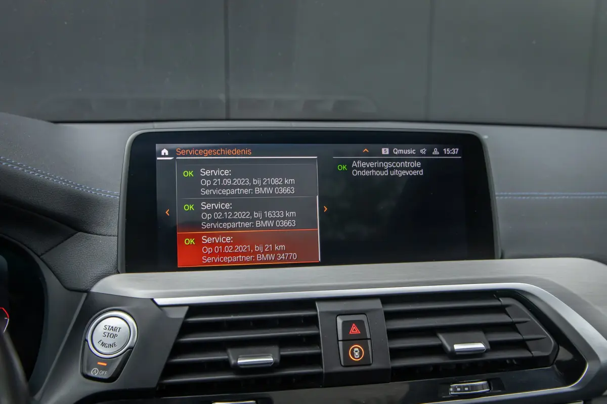 M40i xDrive High Executive | Panoramadak | Head-up display | Harman Cardon | 21 INCH | Dealer o.h. | Adaptieve cruise