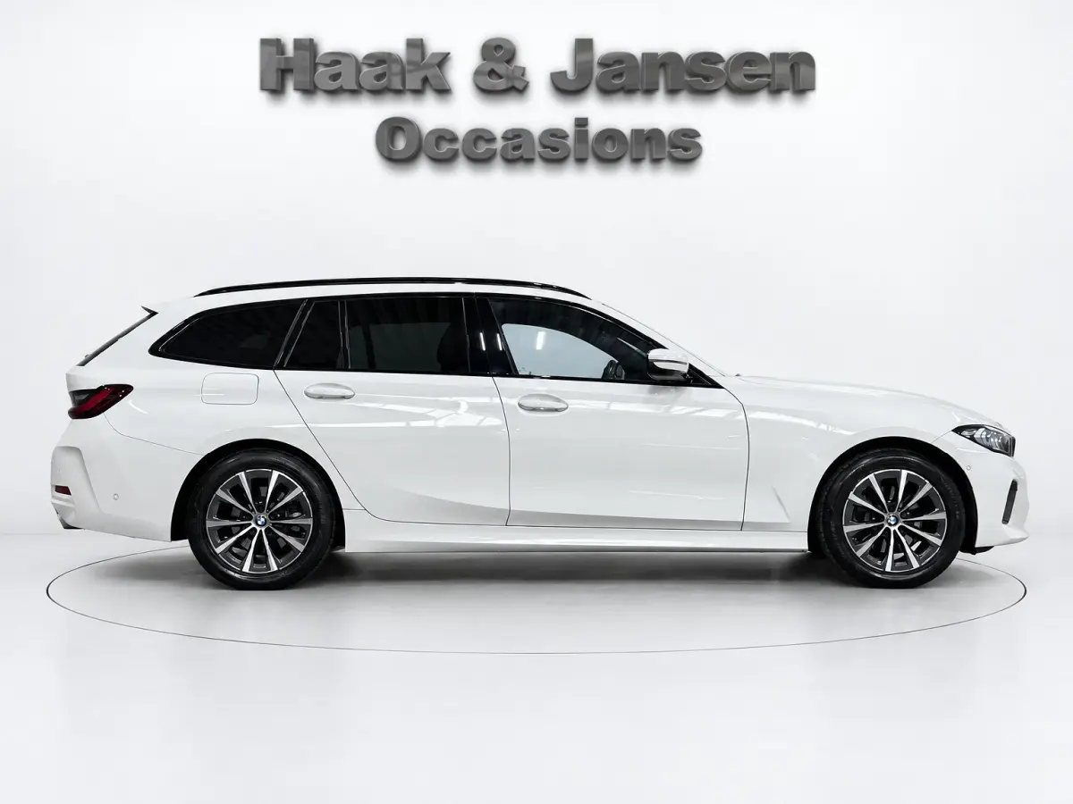 320i'Adaptive cruise Stoelverwarming Elektrische kofferklep