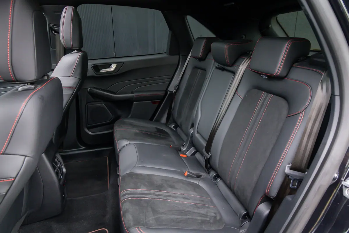 2.5 PHEV ST-Line X | Trekhaak | Panoramadak | Matrix LED | Black-Pack