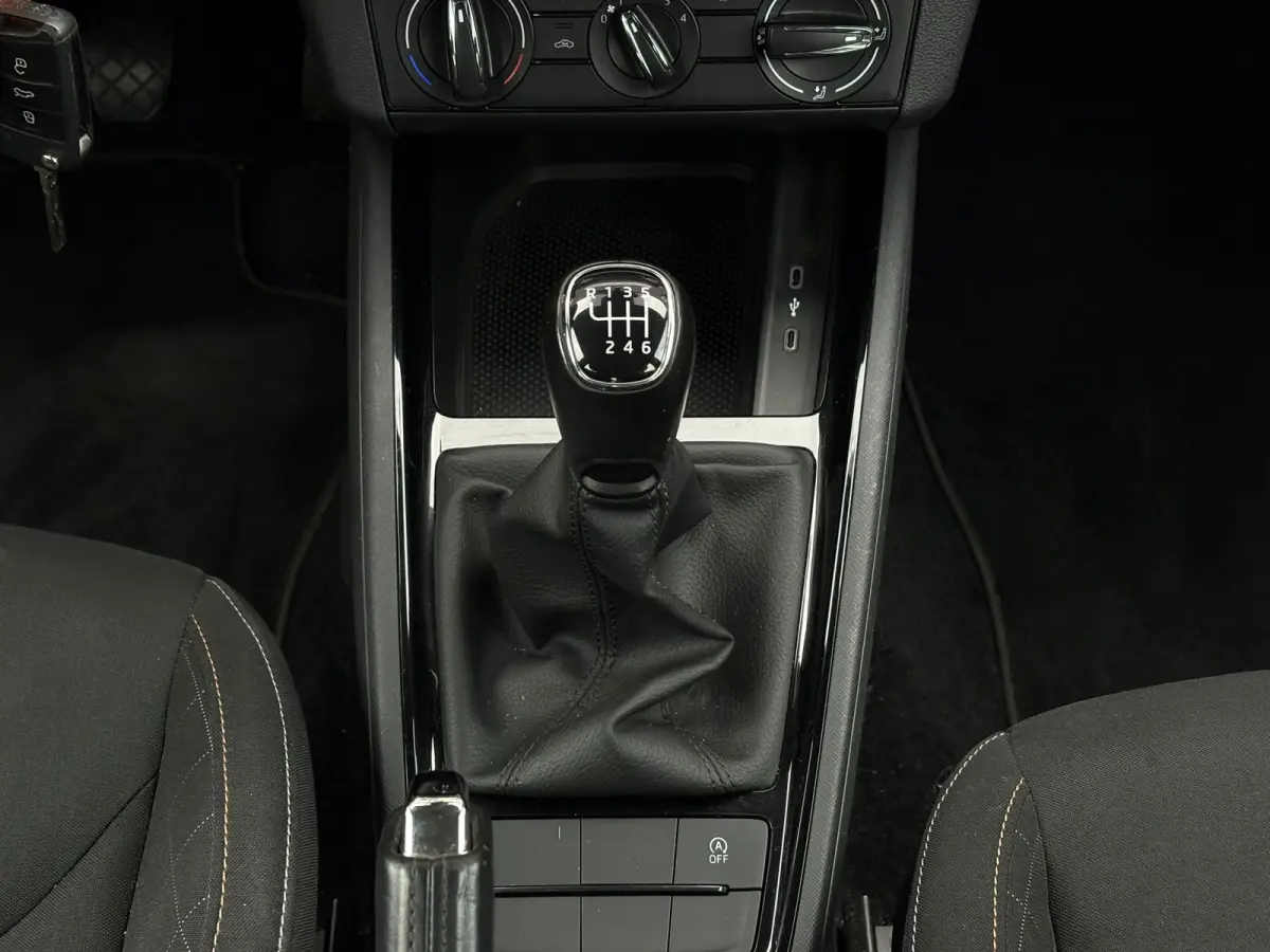 1.0 TSI 110 pk Ambition | Apple Carplay | Cruise control | Lane Assist |