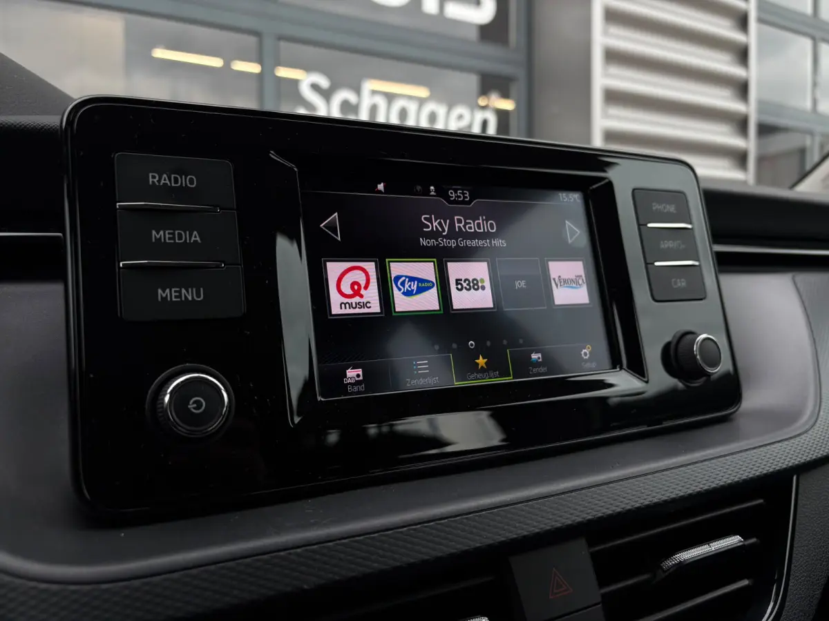 1.0 TSI 110 pk Ambition | Apple Carplay | Cruise control | Lane Assist |