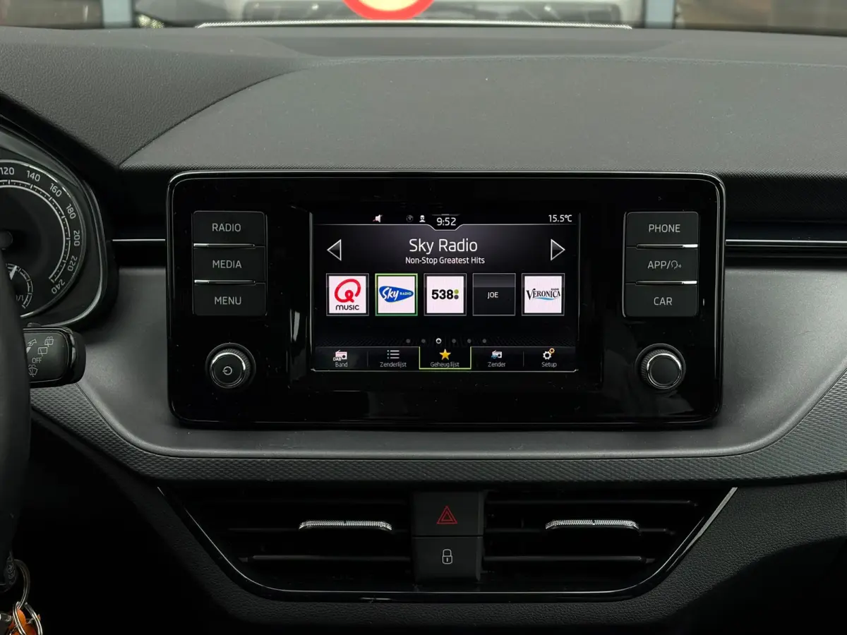 1.0 TSI 110 pk Ambition | Apple Carplay | Cruise control | Lane Assist |