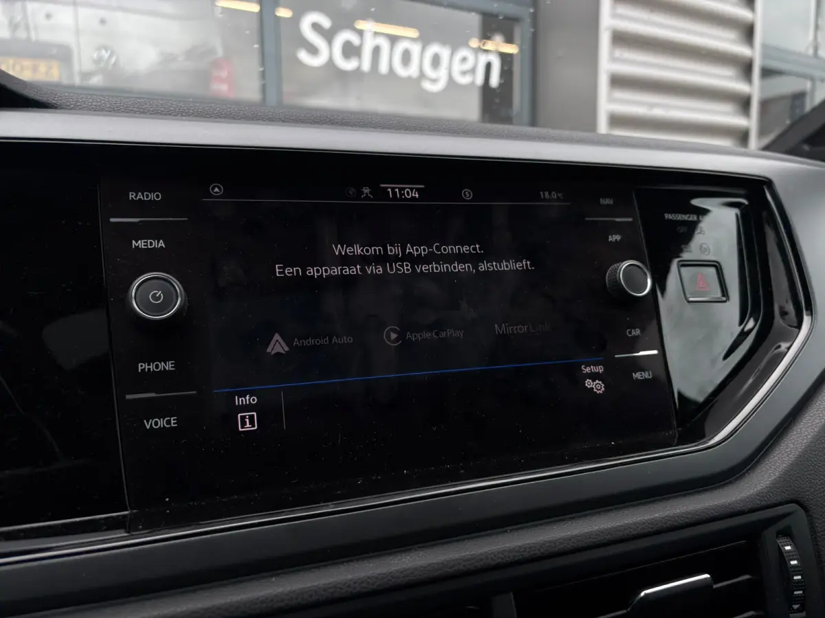 1.0 TSI 95 pk R-Line Business | Panoramadak | Achteruitrijcamera | Apple carplay |