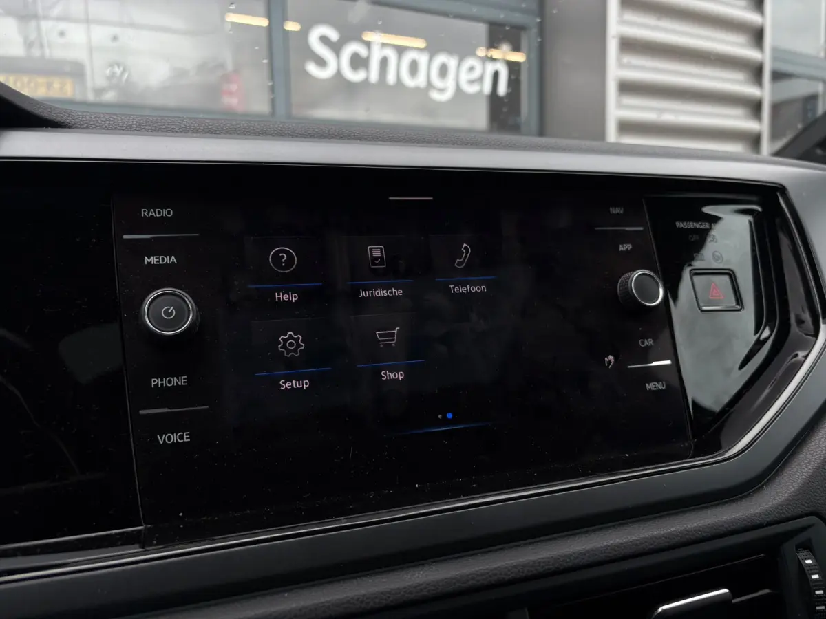 1.0 TSI 95 pk R-Line Business | Panoramadak | Achteruitrijcamera | Apple carplay |