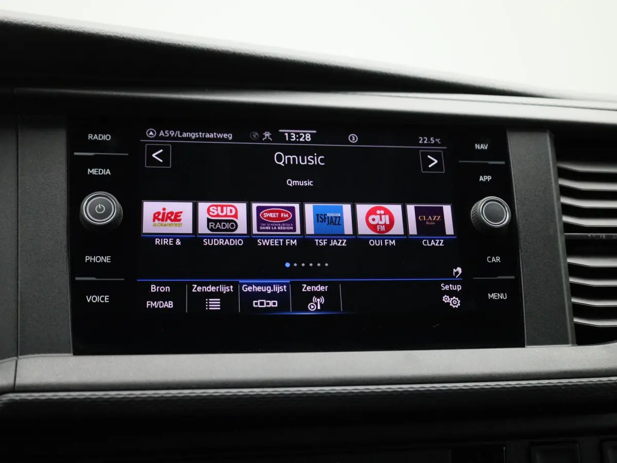 2.0 TDI L2H1 4Motion 150PK | Automaat | Multifunctioneel Stuurwiel | Parkeersensoren Voor + Achter | Navigatie | Achteruitrijcamera | Airco | Adaptive Cruise Controle | Lane Assist |