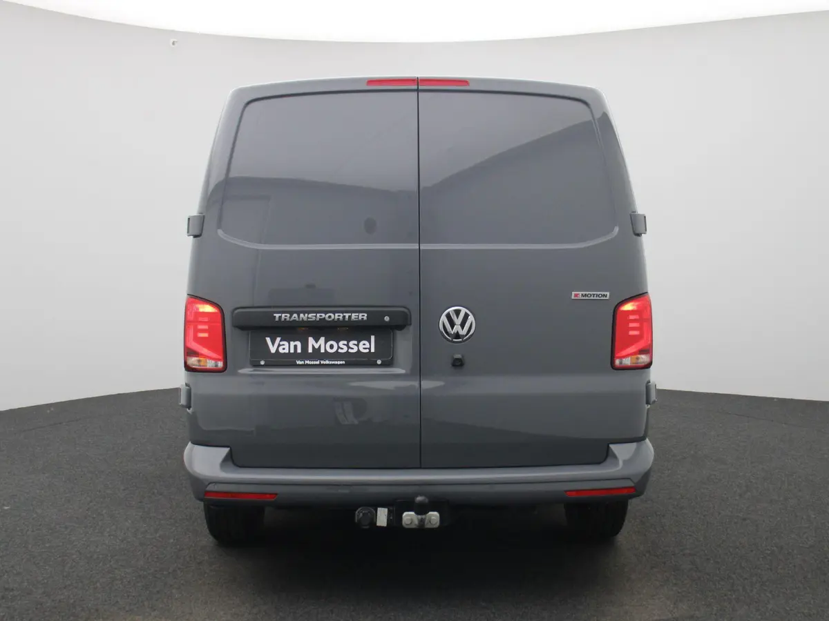 2.0 TDI L2H1 4Motion 150PK | Automaat | Multifunctioneel Stuurwiel | Parkeersensoren Voor + Achter | Navigatie | Achteruitrijcamera | Airco | Adaptive Cruise Controle | Lane Assist |