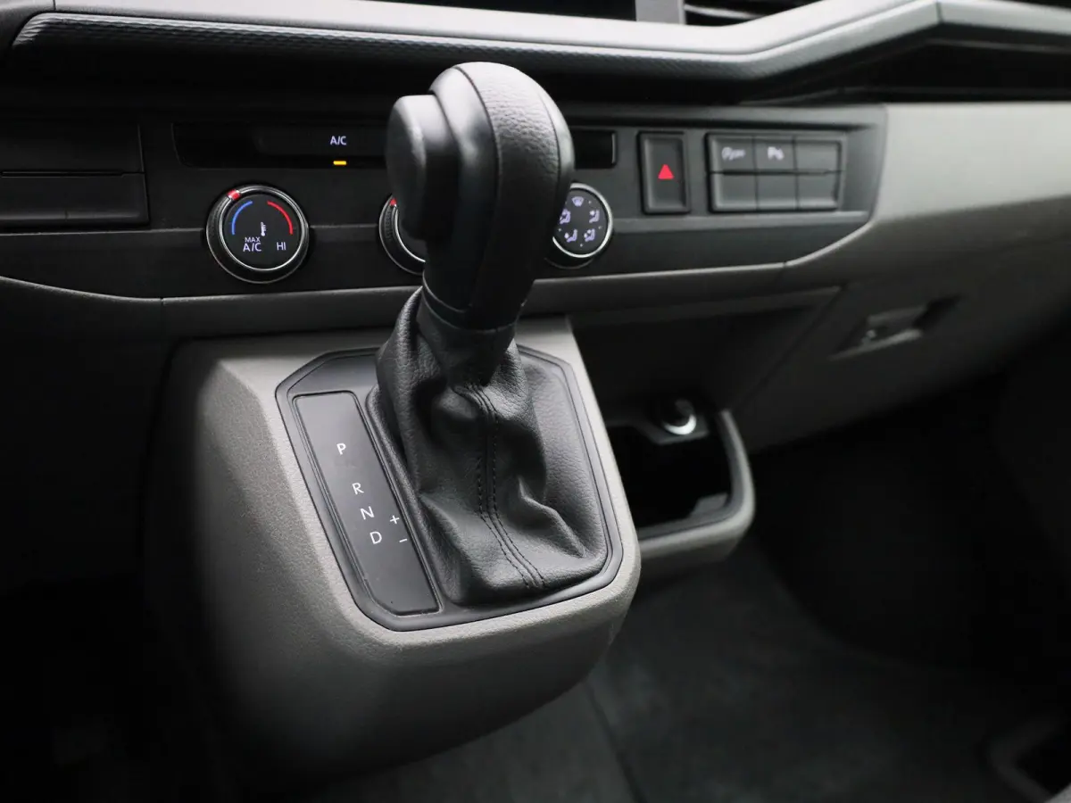 2.0 TDI L2H1 4Motion 150PK | Automaat | Multifunctioneel Stuurwiel | Parkeersensoren Voor + Achter | Navigatie | Achteruitrijcamera | Airco | Adaptive Cruise Controle | Lane Assist |