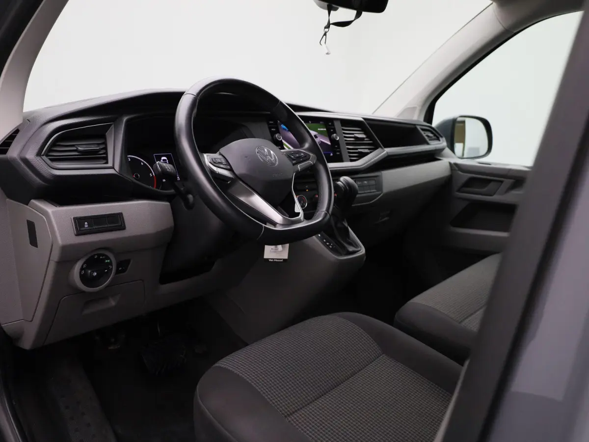 2.0 TDI L2H1 4Motion 150PK | Automaat | Multifunctioneel Stuurwiel | Parkeersensoren Voor + Achter | Navigatie | Achteruitrijcamera | Airco | Adaptive Cruise Controle | Lane Assist |