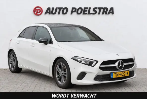 200 Launch Night Edition | Panoramadak | Camera | LED | Widescreen | Stoelverwarming | Apple Carplay/Android Auto | Dealeronderhouden