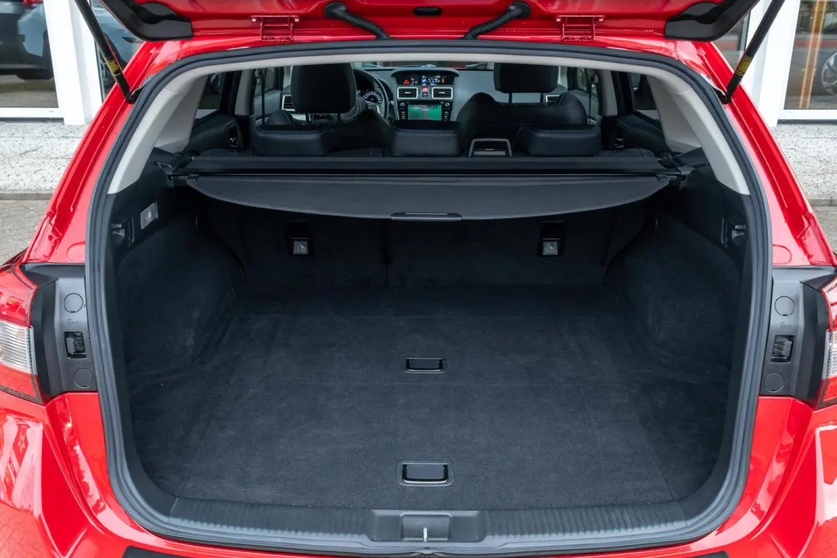 1.6 GT-S Premium | Navigatie | Lederen bekleding | Cruise control |