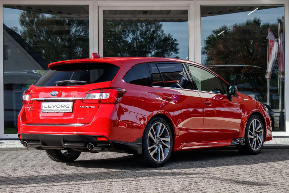 1.6 GT-S Premium | Navigatie | Lederen bekleding | Cruise control |
