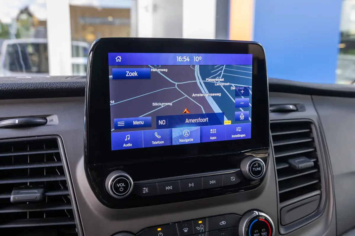 300 2.0 TDCI L2H1DC Trend | Cruise control adaptief | Camera | Apple Carplay/Android Auto | Navi | Dealer OH! | Achteruitrijcamera | Apple Carplay/Android Auto|telefoonintegratie premium | C