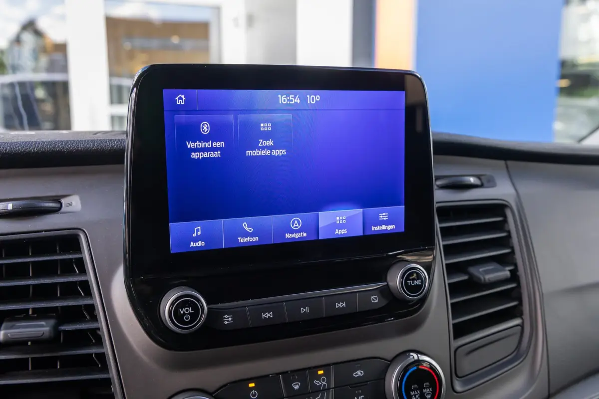 300 2.0 TDCI L2H1DC Trend | Cruise control adaptief | Camera | Apple Carplay/Android Auto | Navi | Dealer OH! | Achteruitrijcamera | Apple Carplay/Android Auto|telefoonintegratie premium | C