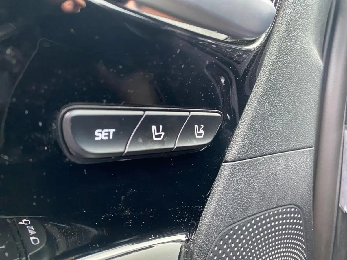 1.6 GDi Hybrid ExecutiveLine | Climate control | Leder | Navigatie | Trekhaak | LM-velgen | Elek. stoel(en) met memory | Stoel + stuurverwarming |