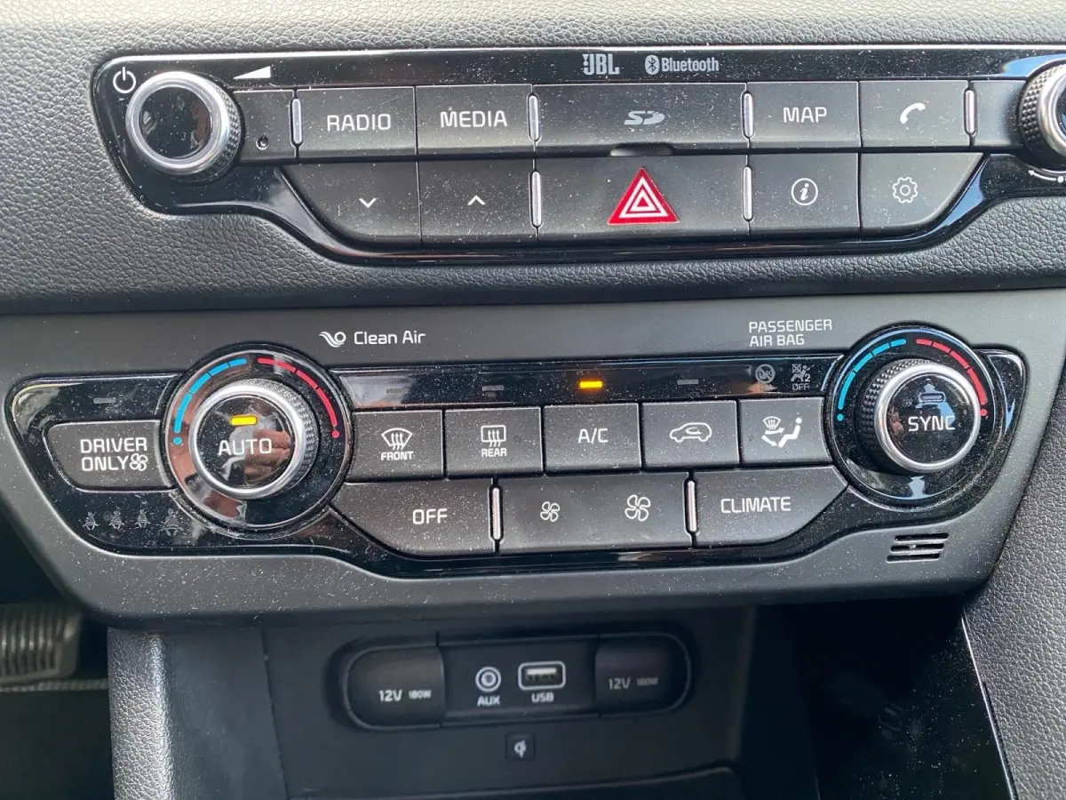 1.6 GDi Hybrid ExecutiveLine | Climate control | Leder | Navigatie | Trekhaak | LM-velgen | Elek. stoel(en) met memory | Stoel + stuurverwarming |