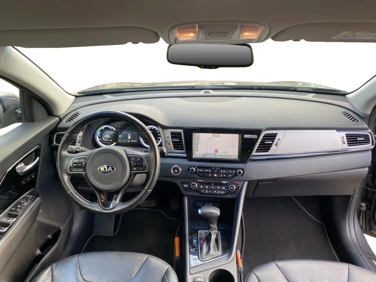 1.6 GDi Hybrid ExecutiveLine | Climate control | Leder | Navigatie | Trekhaak | LM-velgen | Elek. stoel(en) met memory | Stoel + stuurverwarming |