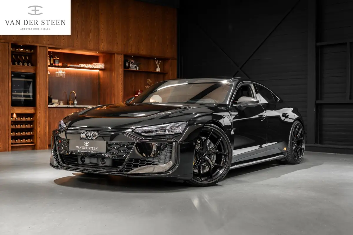 RS e-tron GT Performance BTW | Active Suspension | Boost 925PK | Stoelventilatie en massage | Pano