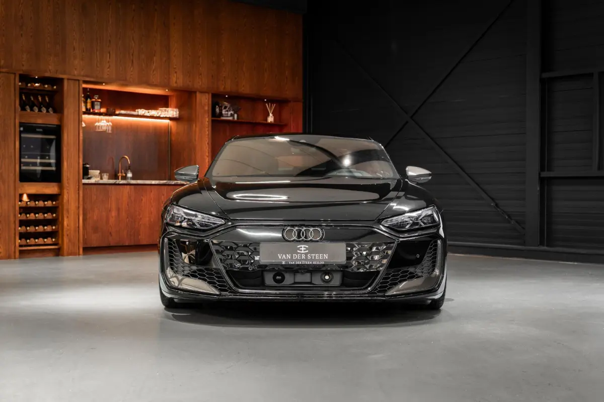 RS e-tron GT Performance BTW | Active Suspension | Boost 925PK | Stoelventilatie en massage | Pano