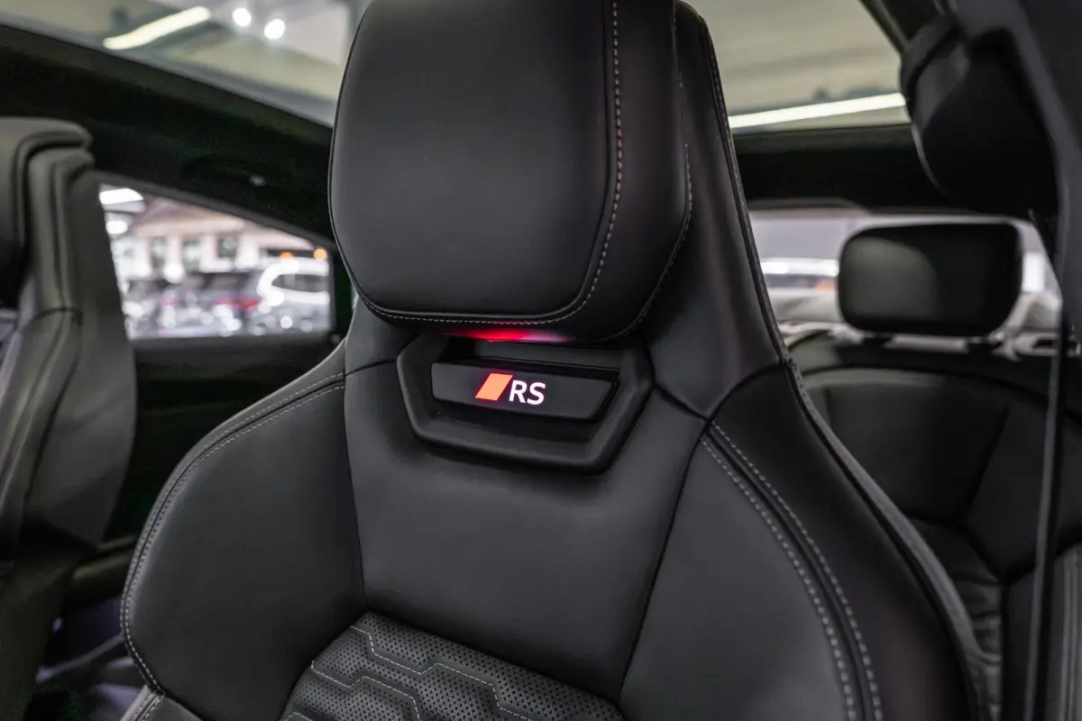 RS e-tron GT Performance BTW | Active Suspension | Boost 925PK | Stoelventilatie en massage | Pano