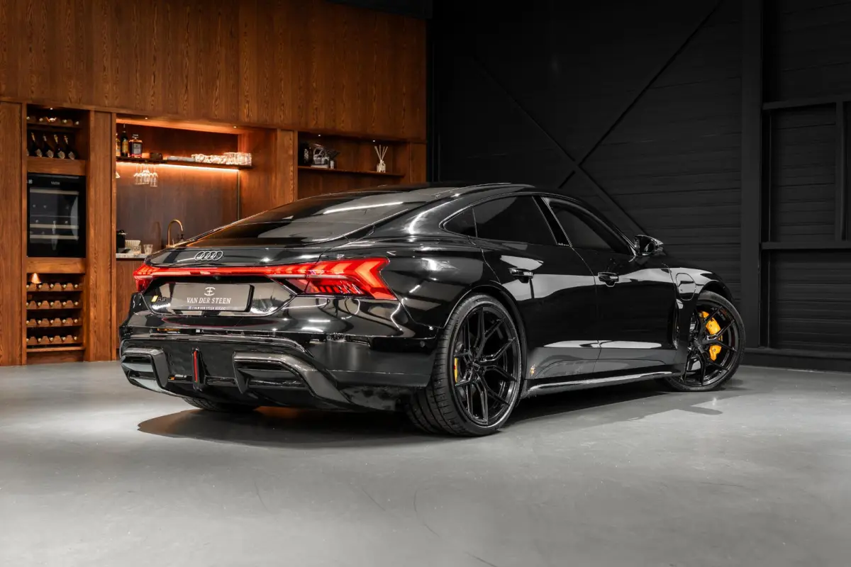 RS e-tron GT Performance BTW | Active Suspension | Boost 925PK | Stoelventilatie en massage | Pano