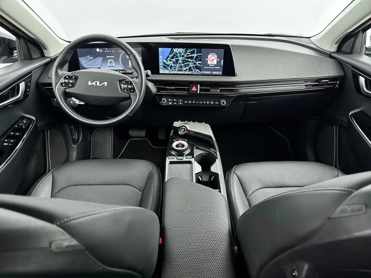 Plus 77.4 kWh | 19" Allseason | Trekhaak | Geventileerd Leder | Meridian Audio | Adaptieve Cruise | BLIS | Parkeercamera | Warmtepomp