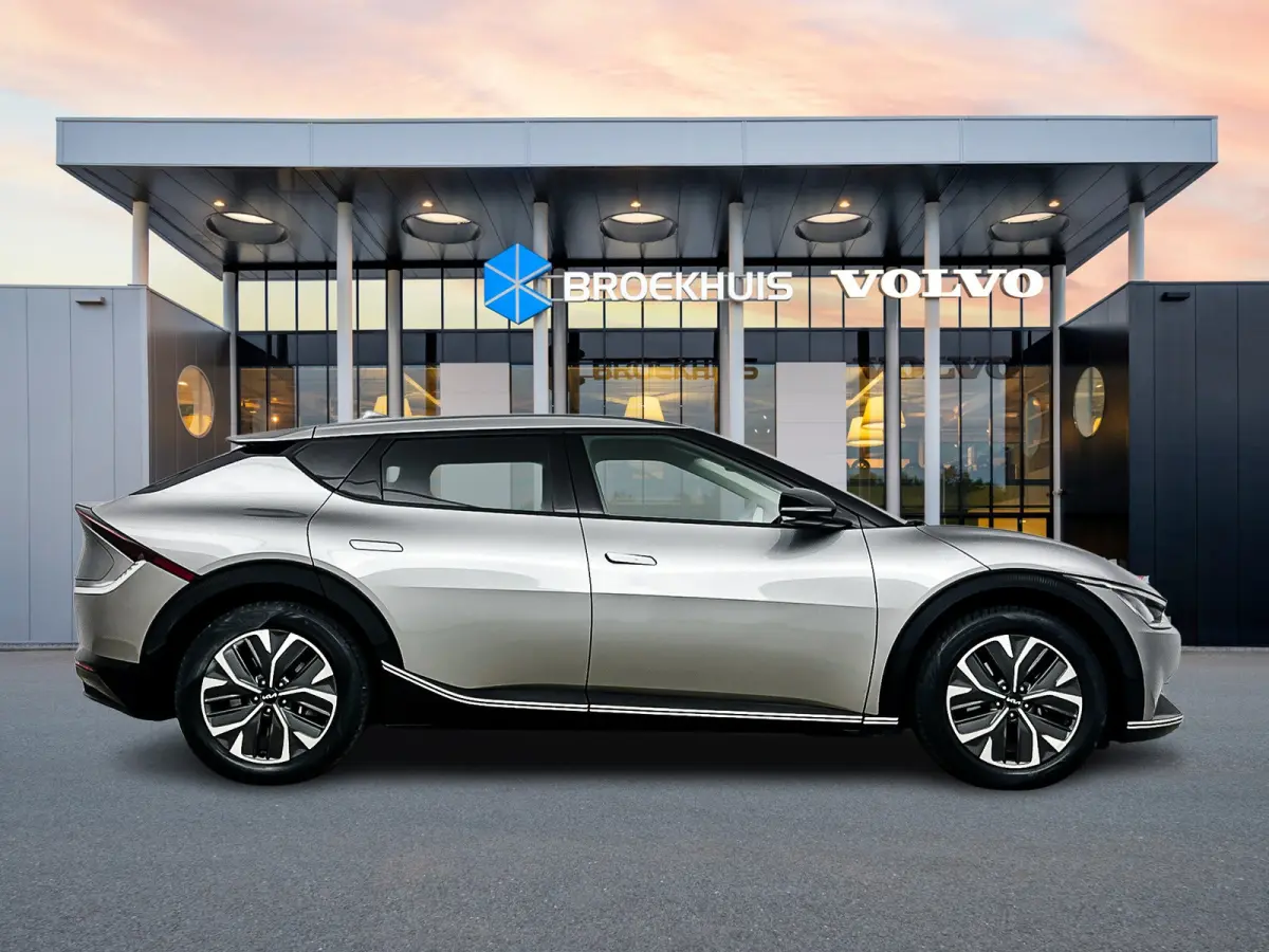 Plus 77.4 kWh | 19" Allseason | Trekhaak | Geventileerd Leder | Meridian Audio | Adaptieve Cruise | BLIS | Parkeercamera | Warmtepomp