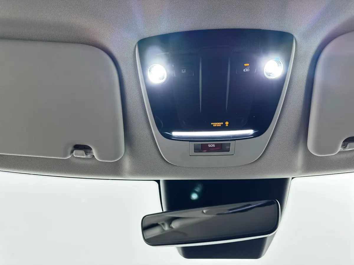 Plus 77.4 kWh | 19" Allseason | Trekhaak | Geventileerd Leder | Meridian Audio | Adaptieve Cruise | BLIS | Parkeercamera | Warmtepomp