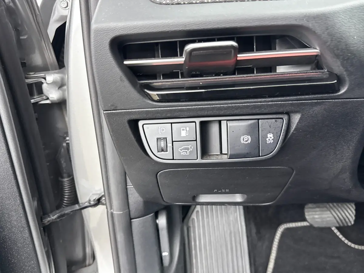 Plus 77.4 kWh | 19" Allseason | Trekhaak | Geventileerd Leder | Meridian Audio | Adaptieve Cruise | BLIS | Parkeercamera | Warmtepomp