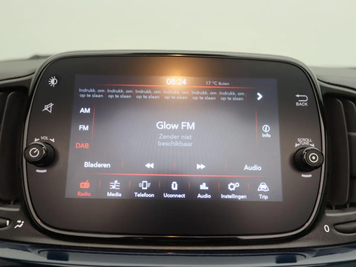 1.0 Hybrid Dolcevita | Apple Carplay/Android Auto | Airconditioning | Lichtmetalen Velgen |