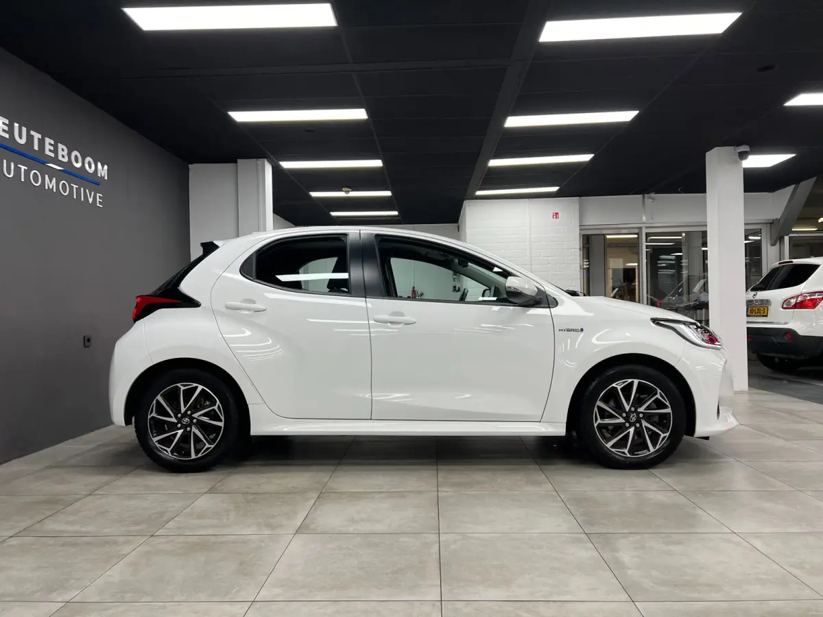 1.5 Hybrid Dynamic | Carplay | Cam | Keyless|