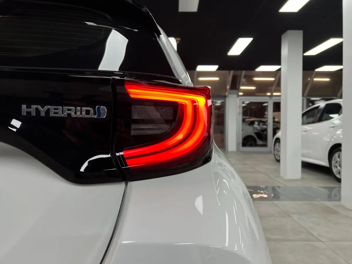 1.5 Hybrid Dynamic | Carplay | Cam | Keyless|
