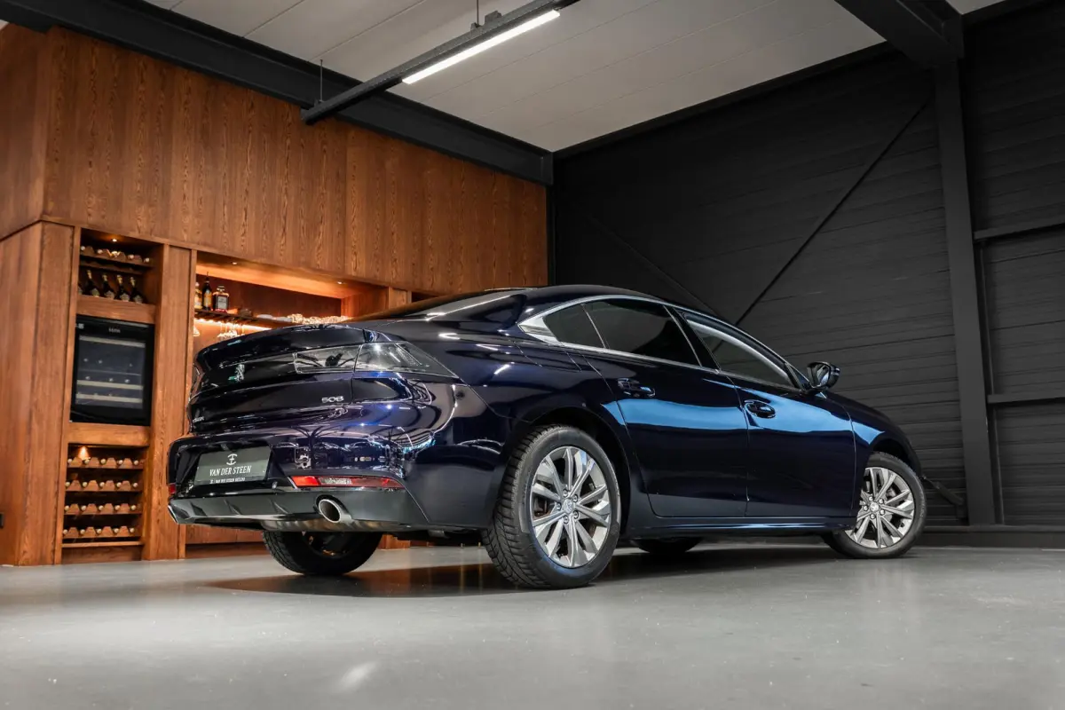 1.6 PureTech Blue Lease Allure